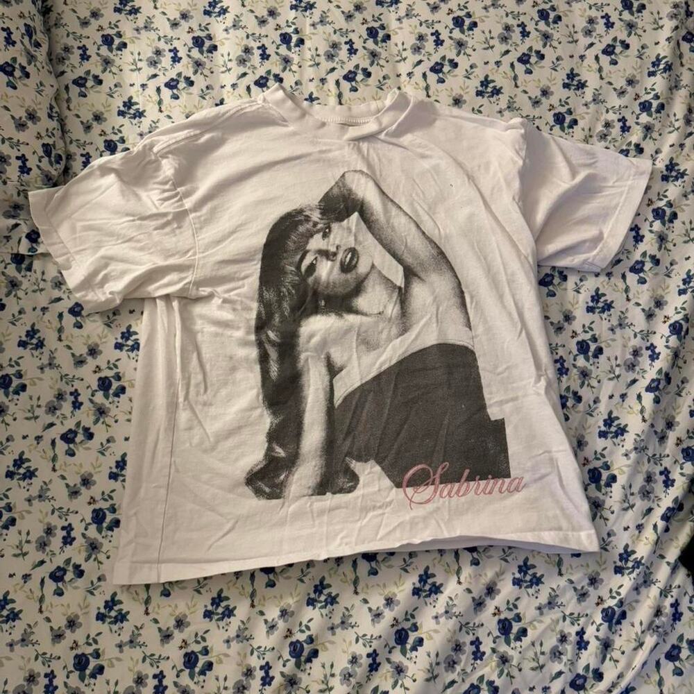 White sabrina carpenter graphic tee